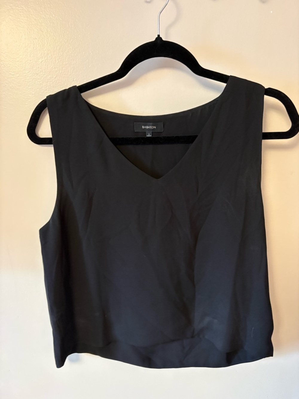 Babaton Black Silk V-Neck Sleeveless Camisole